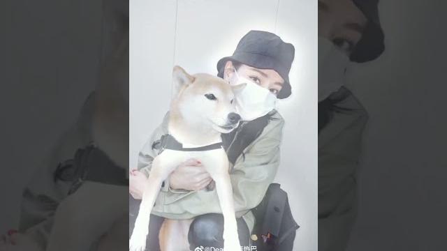 啾咪~我也想跟老婆贴贴 舔屏舔屏舔屏 #迪丽热巴 啾咪~我也想跟老婆贴贴 舔屏舔屏舔屏 #迪丽热巴