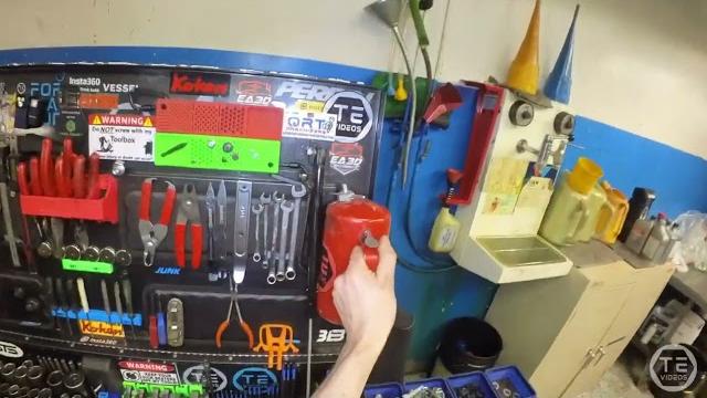 Hr-v eps recall and oil change for ya bud #carmechanic #tiktokautocampaign #honda #hrv #pov Hr-v eps recall and oil change for ya bud #carmechanic #tiktokautocampaign #honda #hrv #pov