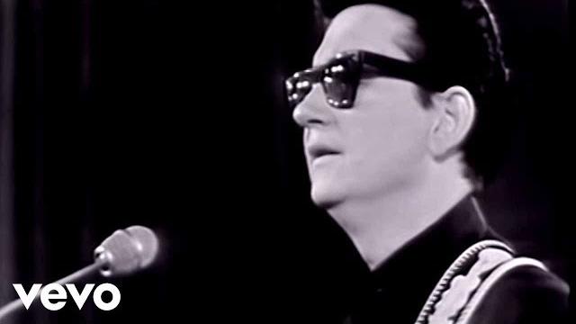 Roy orbison - crying (monument concert 1965) Roy orbison - crying (monument concert 1965)
