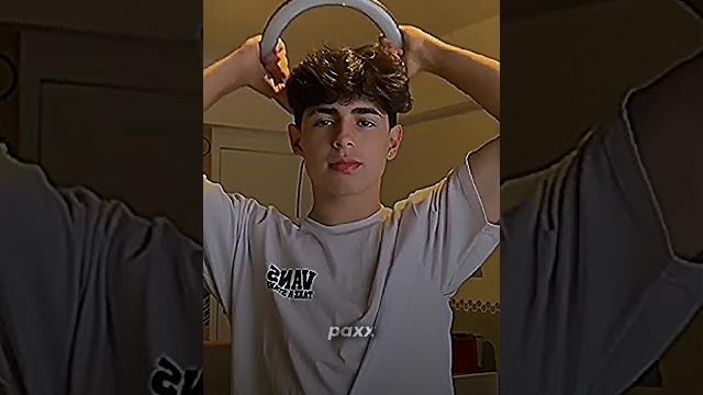 Edit menino lindo Edit menino lindo
