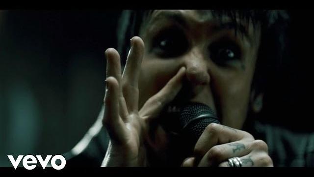 Papa roach - hollywood whore (explicit version) Papa roach - hollywood whore (explicit version)