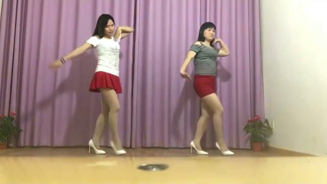 九江娟娟美美双人广场舞 九江娟娟美美双人广场舞