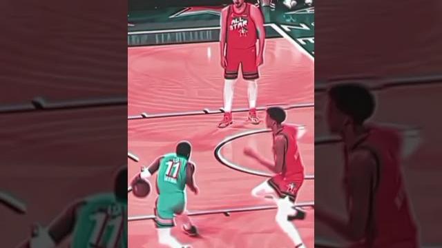 Kyrie brokers wendy's ankle #short Kyrie brokers wendy's ankle #short