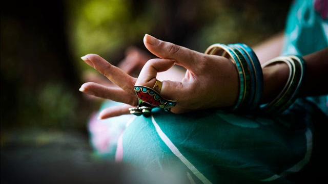 Deep healing music for the body & soul, positive energy meditation music, relaxing music Deep healing music for the body & soul, positive energy meditation music, relaxing music