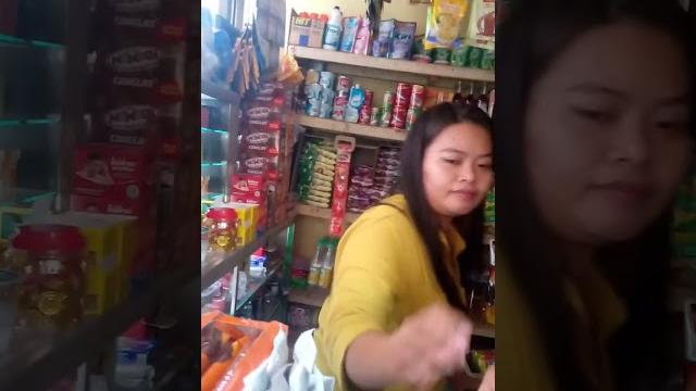 Penjaga warung tante montok Penjaga warung tante montok