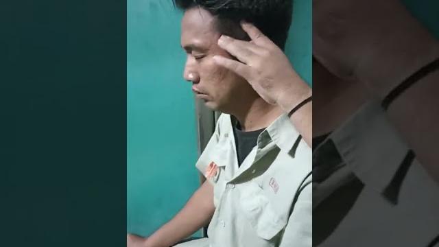 Pijat dulu sambil udud Pijat dulu sambil udud