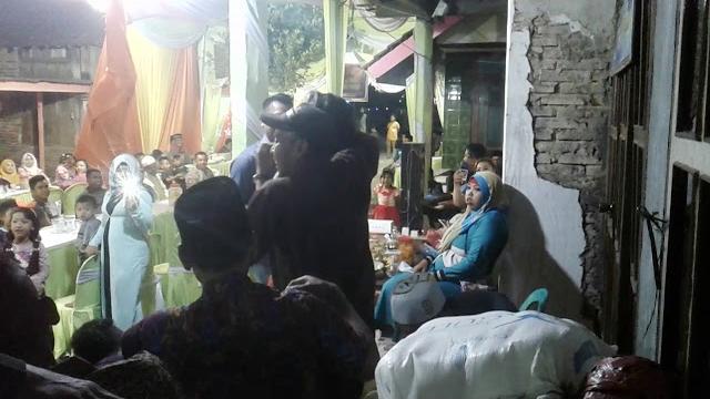 Si montok lagy disawerr.. Si montok lagy disawerr..