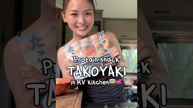 Japanese mom teach how to make takoyaki Japanese mom teach how to make takoyaki