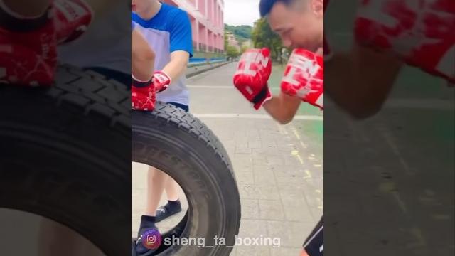 知道為什麼你打肚子別人不痛嗎? 其實我也不知道⋯ 知道為什麼你打肚子別人不痛嗎? 其實我也不知道⋯