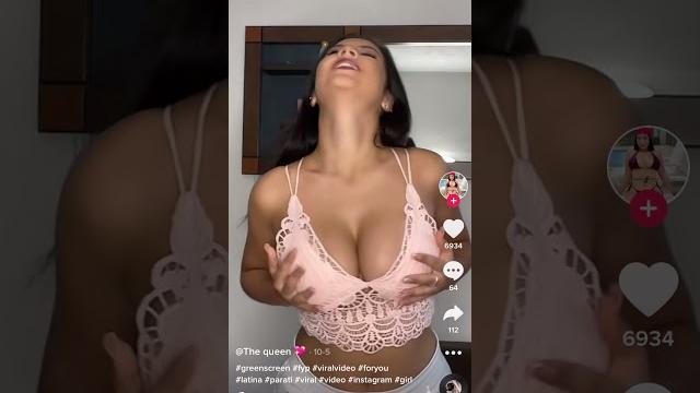 巨乳 巨乳