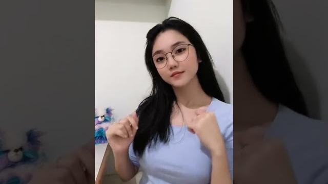 Bella velov#fyp #shorts #tiktok #short Bella velov#fyp #shorts #tiktok #short