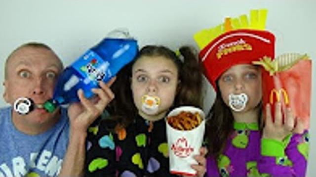 Bad baby french fry soda challenge curly chili cheese fries victoria annabelle toy freaks Bad baby french fry soda challenge curly chili cheese fries victoria annabelle toy freaks