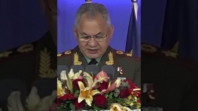 Шойгу превращается в брежнева Шойгу превращается в брежнева