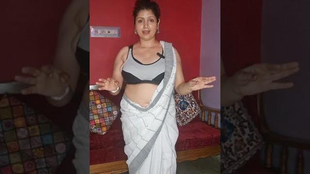 Tonight boudi sports bra with saree | saturday night dhamaka | yt membership is available Tonight boudi sports bra with saree | saturday night dhamaka | yt membership is available