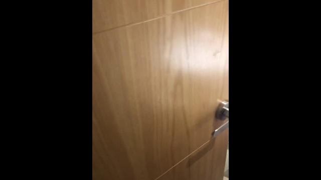 Lolis tomando un baño Lolis tomando un baño