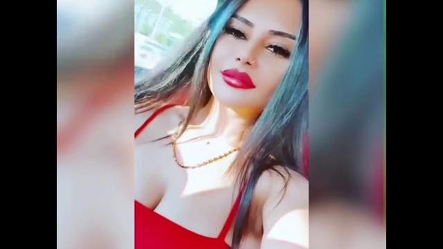 Naz mi̇la | arabada canli̇ yayin aciyor Naz mi̇la | arabada canli̇ yayin aciyor