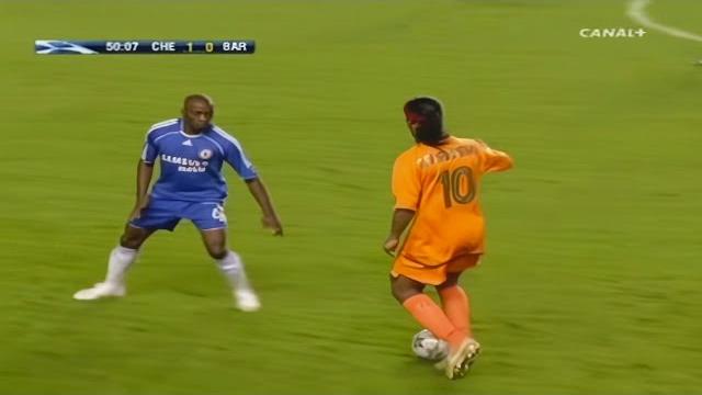 Ronaldinho top 30 magical tricks no one expected Ronaldinho top 30 magical tricks no one expected