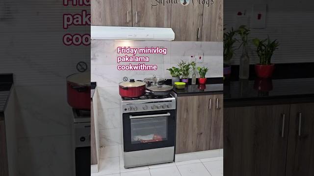 Itha vanthutten friday minivlog pakalama cookwithme#dubai#tamil#minivlog#fridayvlogs#healthyfood Itha vanthutten friday minivlog pakalama cookwithme#dubai#tamil#minivlog#fridayvlogs#healthyfood