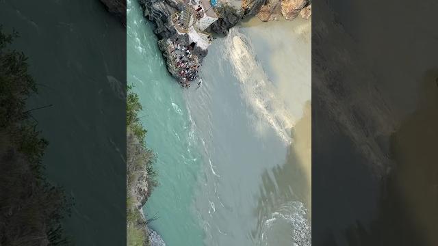 Devprayag sangamam bhagirathi + alakananda =gangaa #devprayaguttarakhand#gangariver#bhagirathiriver Devprayag sangamam bhagirathi + alakananda =gangaa #devprayaguttarakhand#gangariver#bhagirathiriver
