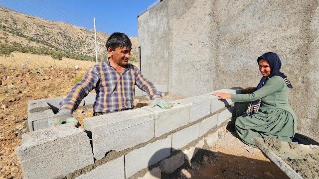 A mother's gratitude: the heartwarming story of a gardener's help in building a chicken coop A mother's gratitude: the heartwarming story of a gardener's help in building a chicken coop