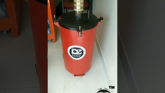 Denz™ high pressure grease pump #shorts Denz™ high pressure grease pump #shorts
