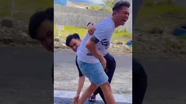 Tim mama lela terbarutingkahnya #mamalela #mamalelaterbaru #sahabatbacot #sahabatbacot #viral Tim mama lela terbarutingkahnya #mamalela #mamalelaterbaru #sahabatbacot #sahabatbacot #viral