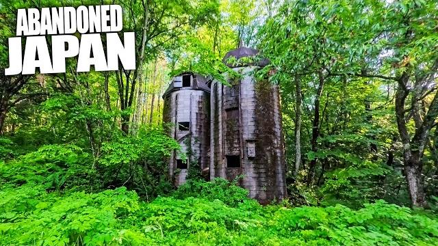 Inside a (hidden) abandoned japanese village Inside a (hidden) abandoned japanese village