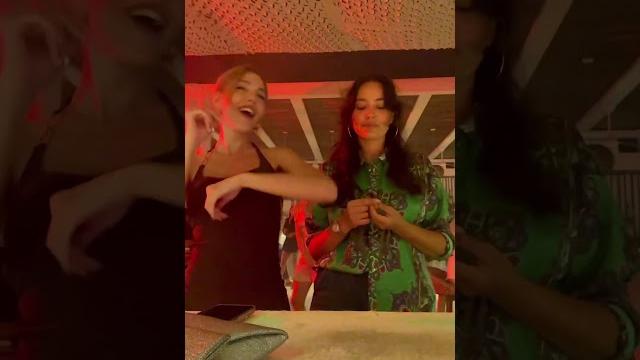 Pelin akil ve arkadaşı bu kadar neye şaşırdı Pelin akil ve arkadaşı bu kadar neye şaşırdı