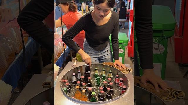 태국 야시장 가면 먹을 수 있는 콜라 슬러시 태국 야시장 가면 먹을 수 있는 콜라 슬러시