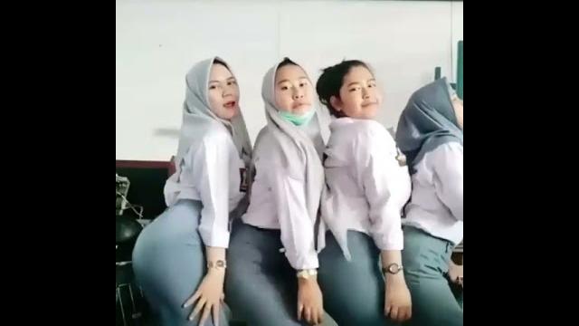 Jilbab sma mantap pilih mana boy Jilbab sma mantap pilih mana boy