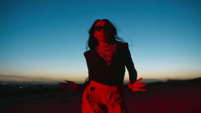 Monica feat. ty dolla $ign - friends (official video) Monica feat. ty dolla $ign - friends (official video)