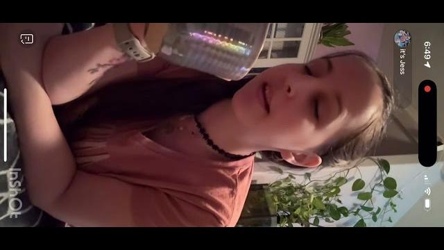 Giantess unaware coffee vore questions *burp* Giantess unaware coffee vore questions *burp*