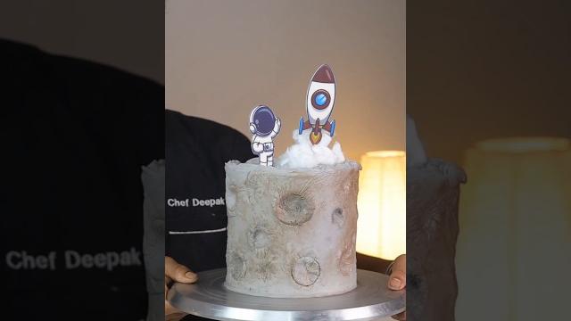 Make this space cake with low budget Make this space cake with low budget