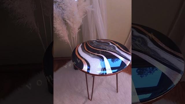 Vonka's style copper side resin table Vonka's style copper side resin table