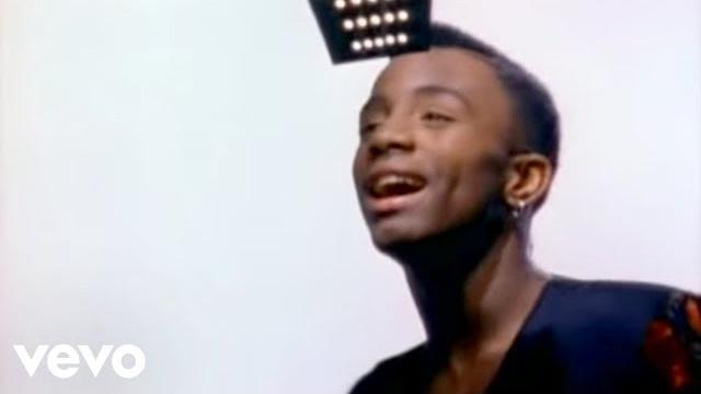 Hi-five - i like the way (the kissing game) Hi-five - i like the way (the kissing game)