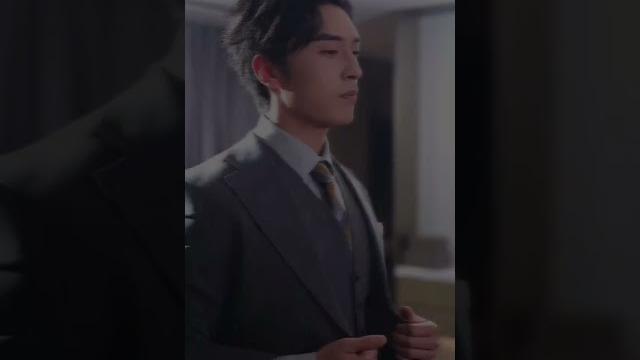 轮椅藏刀!斯文霸总把闪婚玩成千层套路 #闪婚后顾总在线掉马 #霸道总裁 #王博 #shorts 轮椅藏刀!斯文霸总把闪婚玩成千层套路 #闪婚后顾总在线掉马 #霸道总裁 #王博 #shorts
