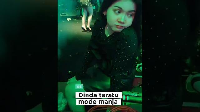 Dinda teratu mode manja nih ceritanya #dangdut #ojing Dinda teratu mode manja nih ceritanya #dangdut #ojing