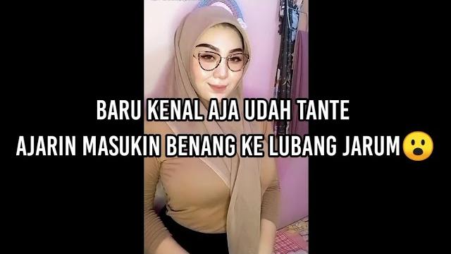 Tante jilbab gemoyy Tante jilbab gemoyy