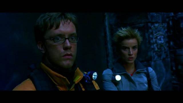 Avp: alien vs predator - official trailer Avp: alien vs predator - official trailer