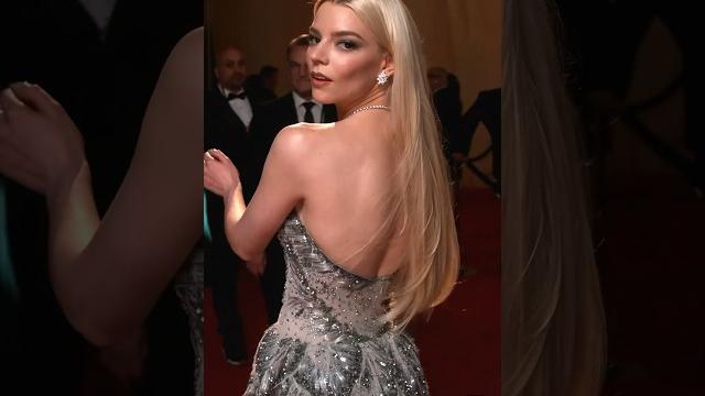 Anya taylor-joy understood the assignment #oscars #glambot #redcarpet #fashion #shorts Anya taylor-joy understood the assignment #oscars #glambot #redcarpet #fashion #shorts