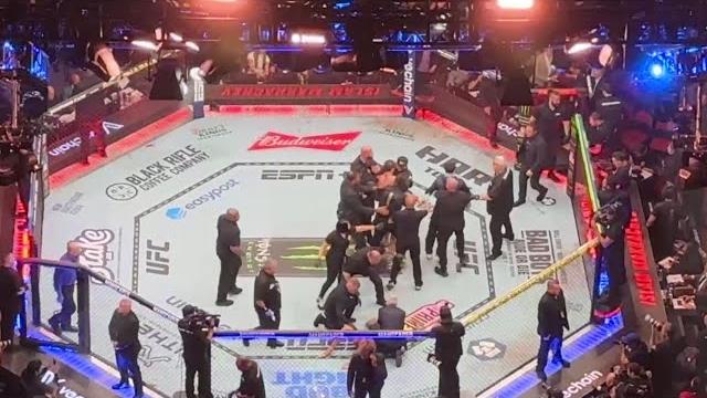 Махачев vs порье: безумие в клетке после победы ислама / ufc 302 Махачев vs порье: безумие в клетке после победы ислама / ufc 302