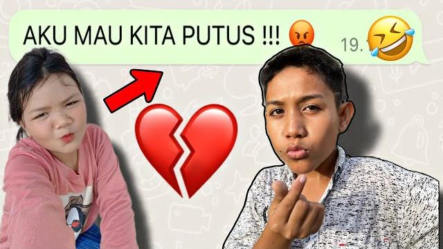 Bajak hp bocil prank putusin pacar chindo nya Bajak hp bocil prank putusin pacar chindo nya