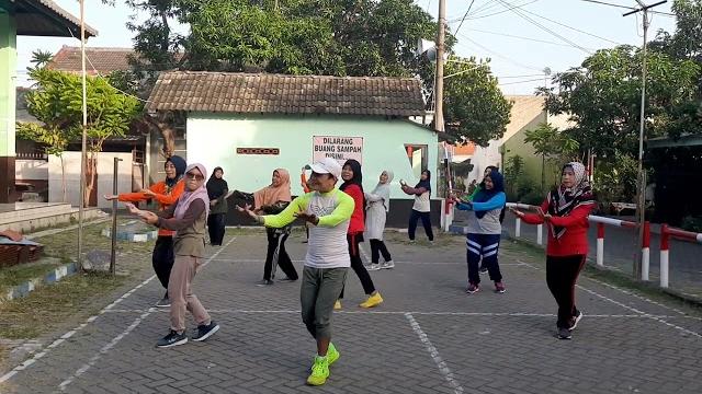 Mari berjoget/senam kreasi Mari berjoget/senam kreasi