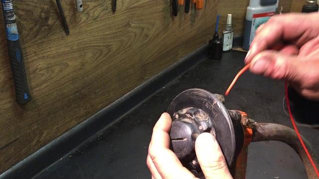 Stihl fs 38,заправить леску,не снимая головку Stihl fs 38,заправить леску,не снимая головку