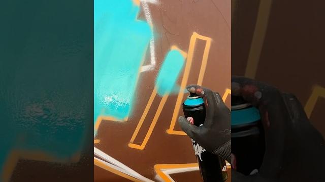 A graffiti piece on a freight train, that i’ve never uploaded on youtube. should this be the first? A graffiti piece on a freight train, that i’ve never uploaded on youtube. should this be the first?