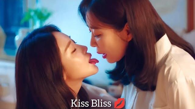 Japanese lesbian kissing | hot girls kiss Japanese lesbian kissing | hot girls kiss