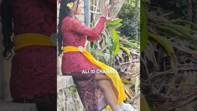 Pesona kebaya merah Pesona kebaya merah