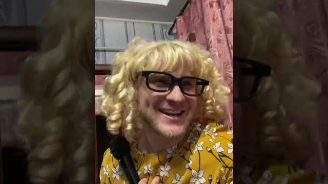 Утренник (смешное видео, приколы, юмор, поржать) Утренник (смешное видео, приколы, юмор, поржать)