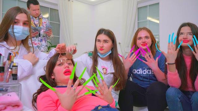 Девочки переборщили с красотой!! кто виноват? Девочки переборщили с красотой!! кто виноват?