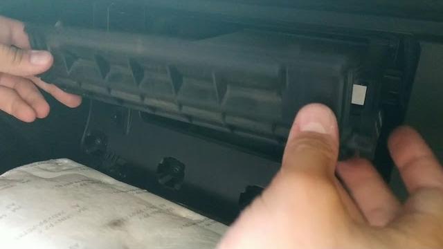 Замена салонного фильтра на kia sorento Замена салонного фильтра на kia sorento